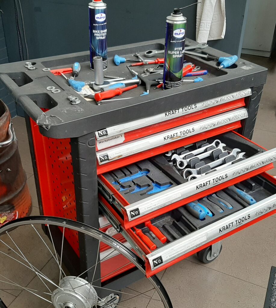 Kraft Tools bus - E-Bike Gelderland