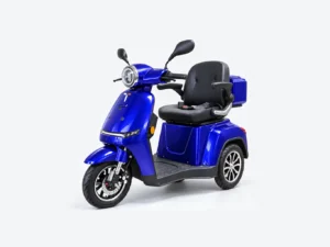 E-TORS T30 scootmobiel in blauw, schuin van voren, op een lichtgrijze studioachtergrond.