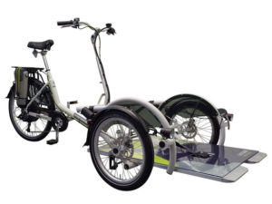 van raam veloplus rolstoelfiets in de kleur grijs zijaanzicht van de fiets ebike gelderland