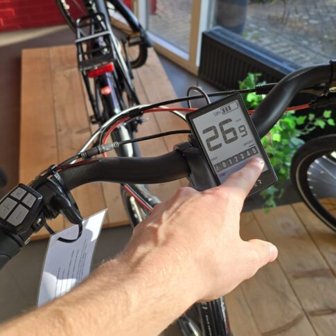 Display van een vyber fiets in de showroom van ebike gelderland