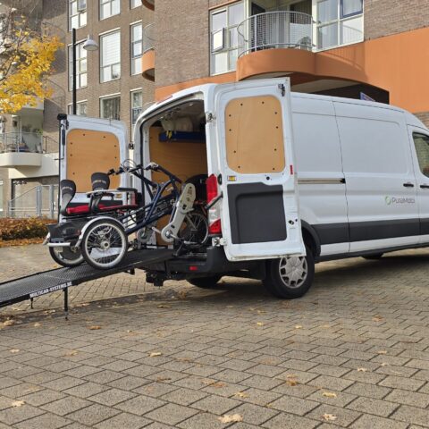 vanraam fun2go fiets die word ingeladen door ebike gelderland alles voor de tevreden klant